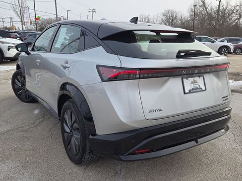 Used 2023 Nissan Ariya AWD image 17