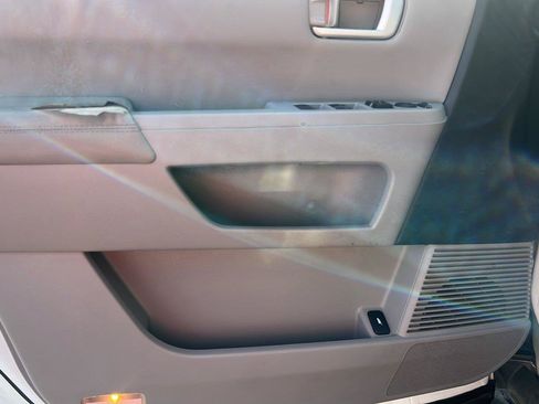 Used 2015 Honda Pilot EX-L image 11