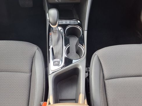 Used 2025 Buick Encore GX Preferred FWD image 34