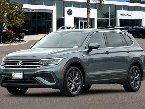 Used 2022 Volkswagen Tiguan SE image 8