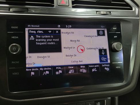 Used 2020 Volkswagen Tiguan SEL AWD/4WD image 20