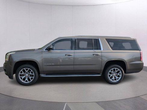 Used 2015 GMC Yukon XL SLT w/ Open Road Package RWD image 2