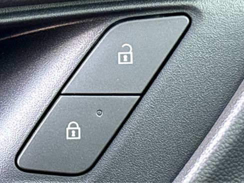 New 2026 Chevrolet Equinox ACTIV FWD image 30