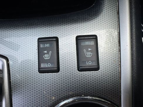 Used 2017 Nissan Pathfinder SL w/ SL Tech Package image 19