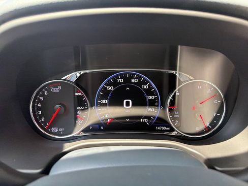 Used 2021 GMC Acadia Denali w/ Denali Technology Package FWD image 4