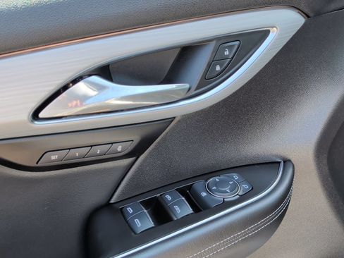 Used 2024 Buick Envision Avenir AWD/4WD image 15