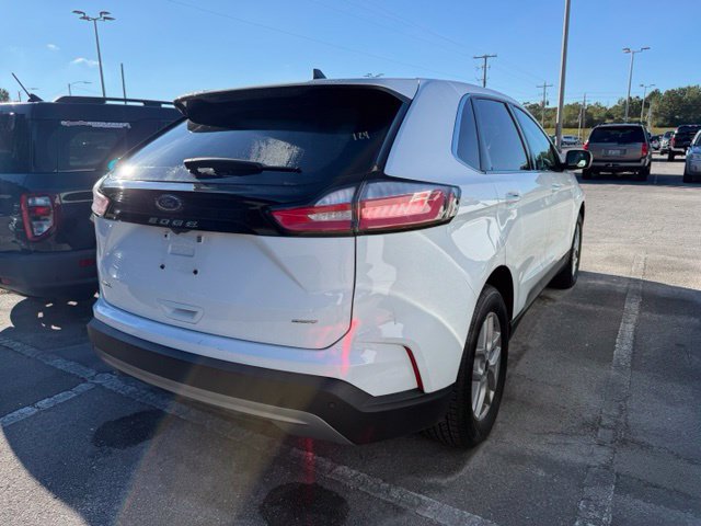 Certified 2024 Ford Edge SEL AWD/4WD image 3