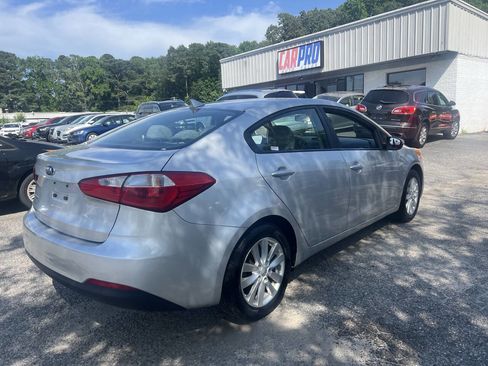 Used 2014 Kia Forte LX w/ Popular Package image 5