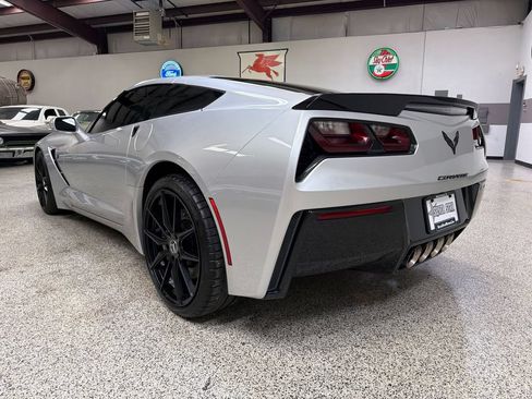 Used 2016 Chevrolet Corvette Stingray Coupe w/ 2LT Preferred Equipment Group RWD image 5