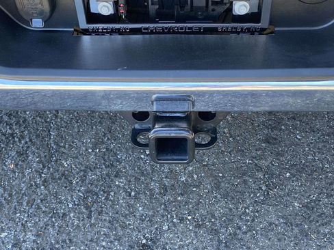 Used 2025 GMC Sierra 1500 SLT RWD image 9