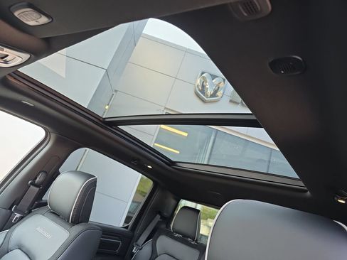 New 2026 RAM 1500 Laramie AWD/4WD image 29