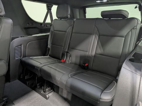 Used 2024 GMC Yukon XL Denali image 20