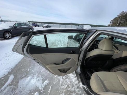Used 2013 Kia Optima LX image 22