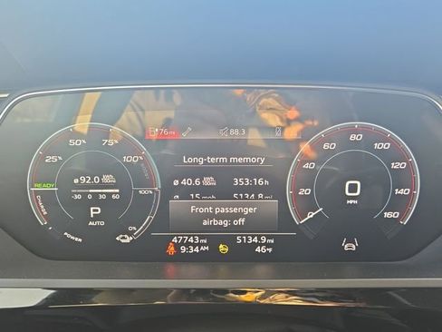 Used 2021 Audi e-tron Premium Plus w/ Premium Plus Package image 9