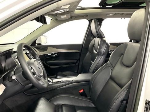 Certified 2023 Volvo XC90 B6 Ultimate image 28