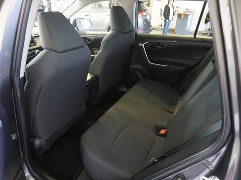 Certified 2022 Toyota RAV4 LE image 19