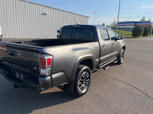 Used 2023 Toyota Tacoma TRD Sport AWD/4WD image 7