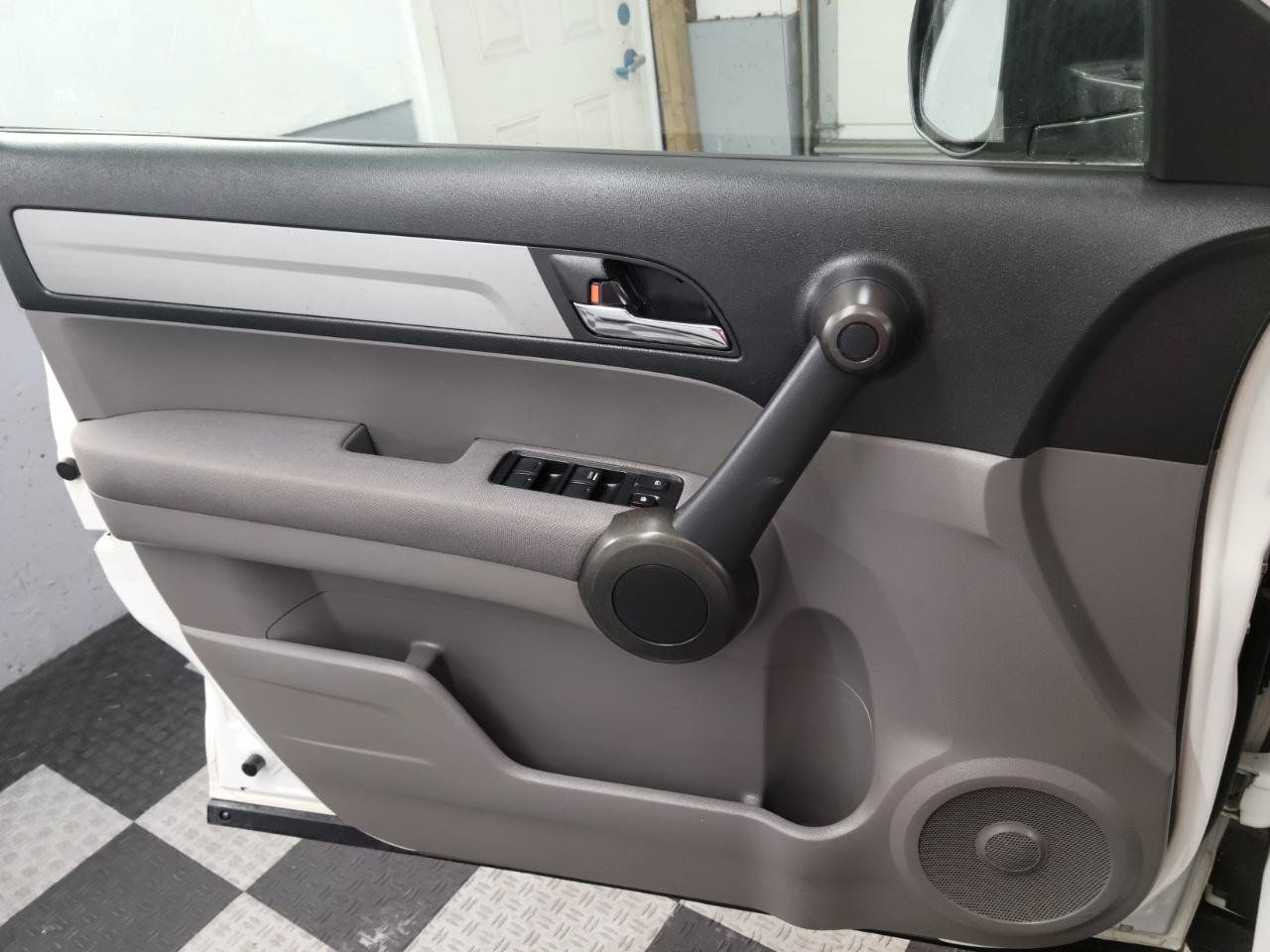 Used 2011 Honda CR-V EX image 18