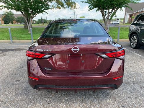 Used 2025 Nissan Sentra SV FWD image 7
