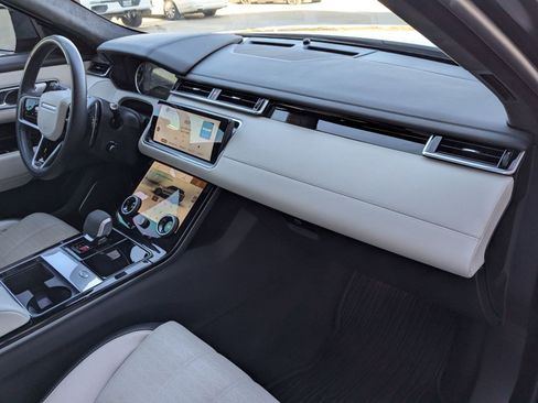 Used 2023 Land Rover Range Rover Velar HST image 25