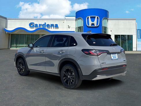 New 2027 Honda HR-V Sport image 4