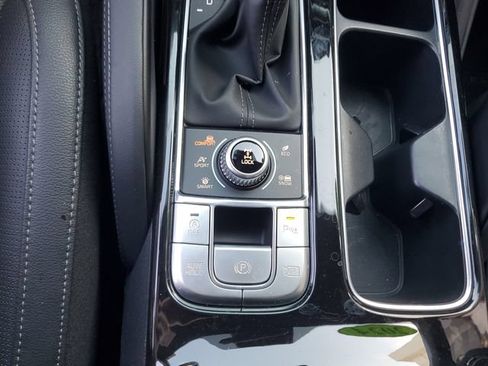 Certified 2024 Kia Telluride SX X-Line AWD/4WD image 28