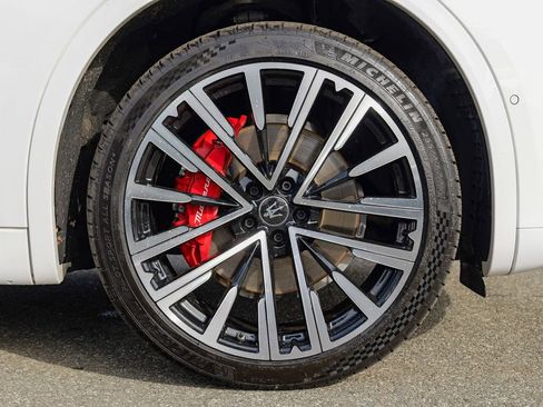 Used 2023 Maserati Grecale Modena image 12