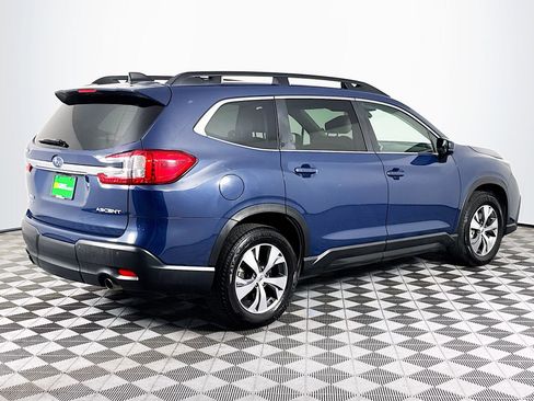 Used 2024 Subaru Ascent Premium w/ Convenience Package image 10