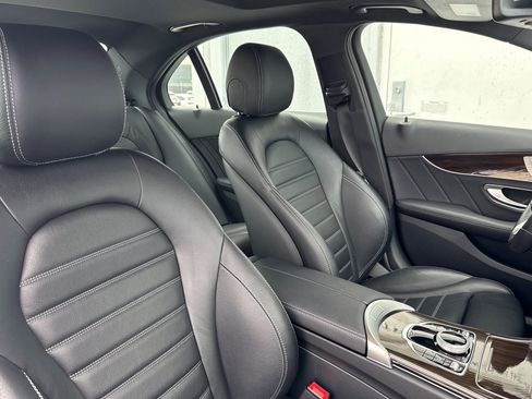 Used 2020 Mercedes-Benz C 300 Sedan image 32