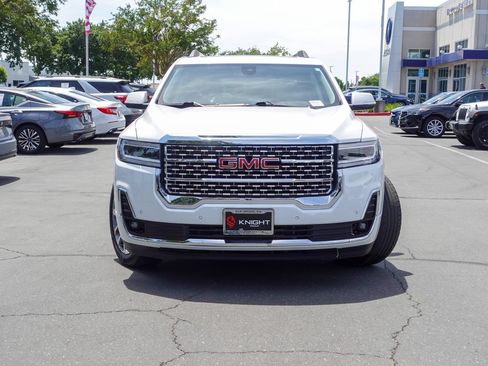 Used 2022 GMC Acadia Denali AWD/4WD image 2