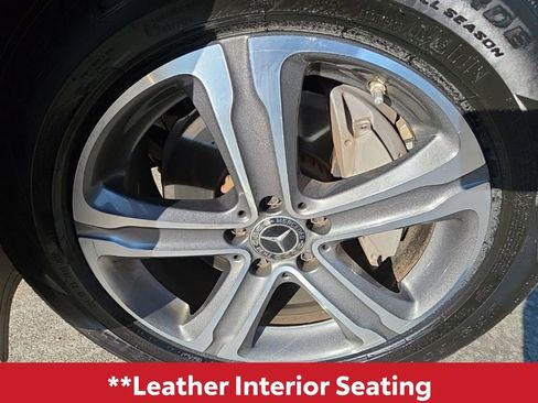 Used 2018 Mercedes-Benz GLC 300 4MATIC image 3