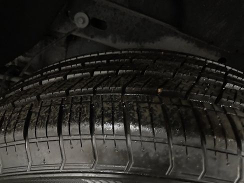 Used 2017 GMC Canyon SLE w/ SLE Convenience Package image 10