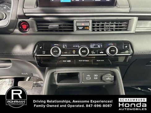 Used 2025 Honda Pilot EX-L image 10