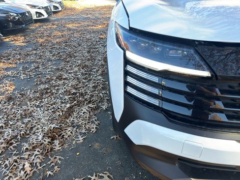 New 2026 Nissan Kicks SV w/ SV Premium Package image 10