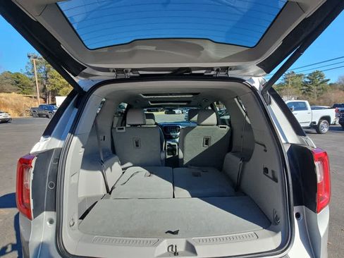 Used 2020 GMC Acadia SLT w/ Trailering Package image 33