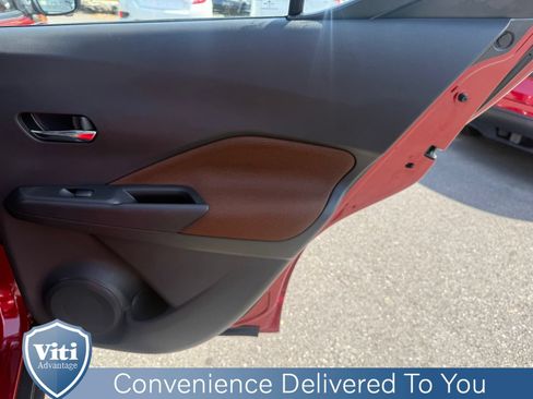 Used 2021 Nissan Kicks SR FWD image 24