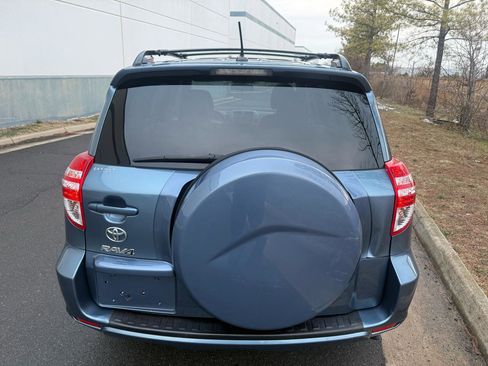 Used 2012 Toyota RAV4 FWD w/ Upgrade Value Pkg image 10
