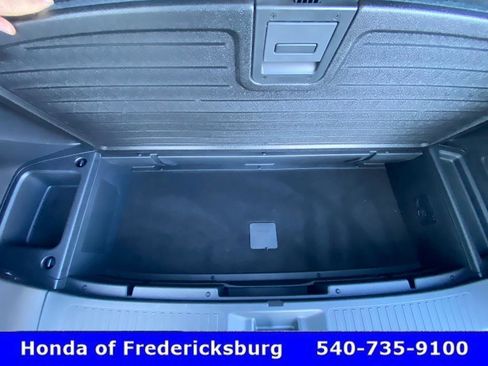 Certified 2025 Honda Pilot Sport image 7