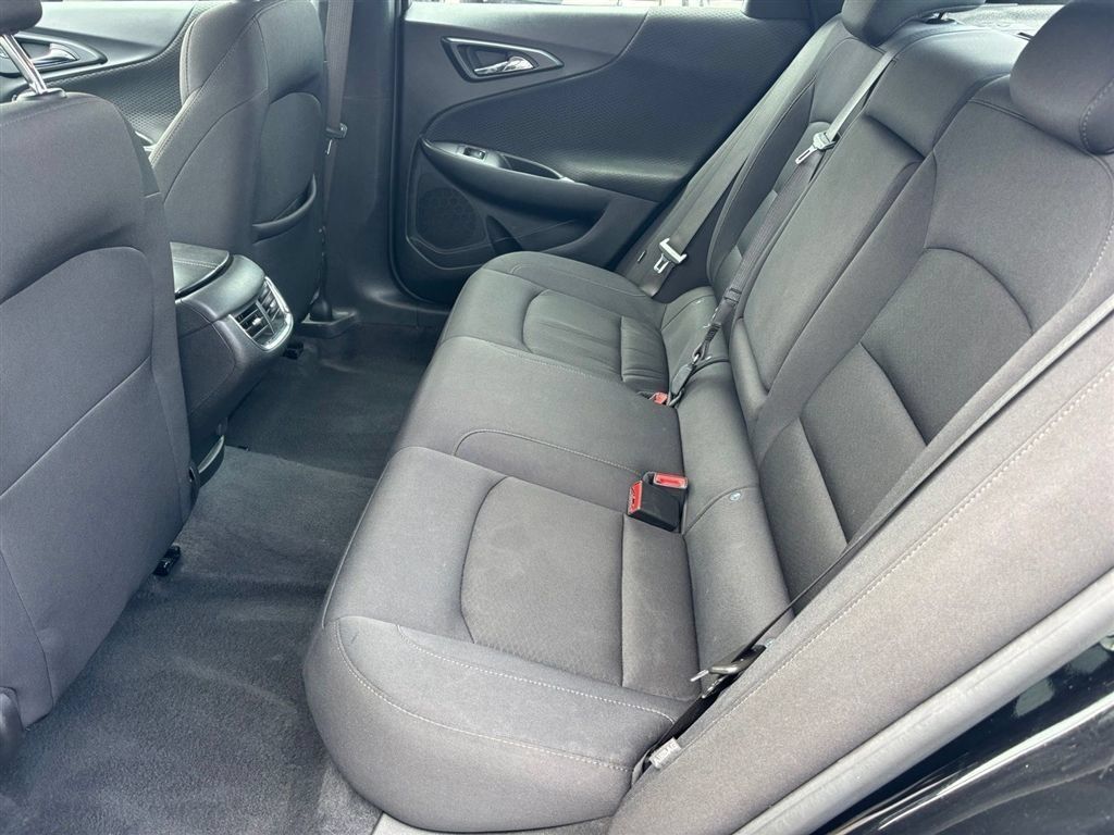 Used 2024 Chevrolet Malibu LT FWD image 16