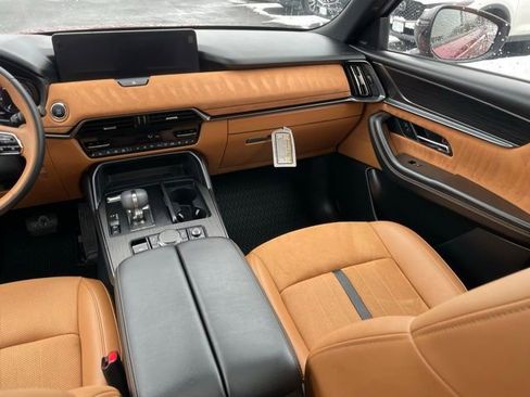 Certified 2025 MAZDA CX-70 3.3 Turbo S w/ Premium Plus image 11