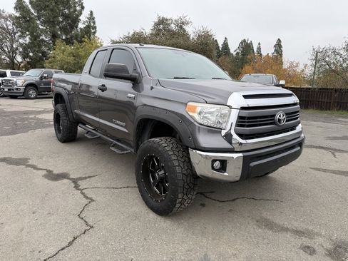 Used 2015 Toyota Tundra SR5 image 7