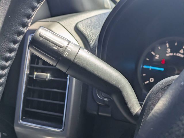 Used 2020 Ford F150 XLT w/ Equipment Group 302A Luxury AWD/4WD image 27