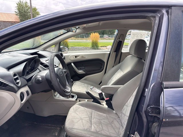 Used 2013 Ford Fiesta SE FWD image 13