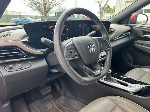 Certified 2024 Buick Envista Avenir image 11