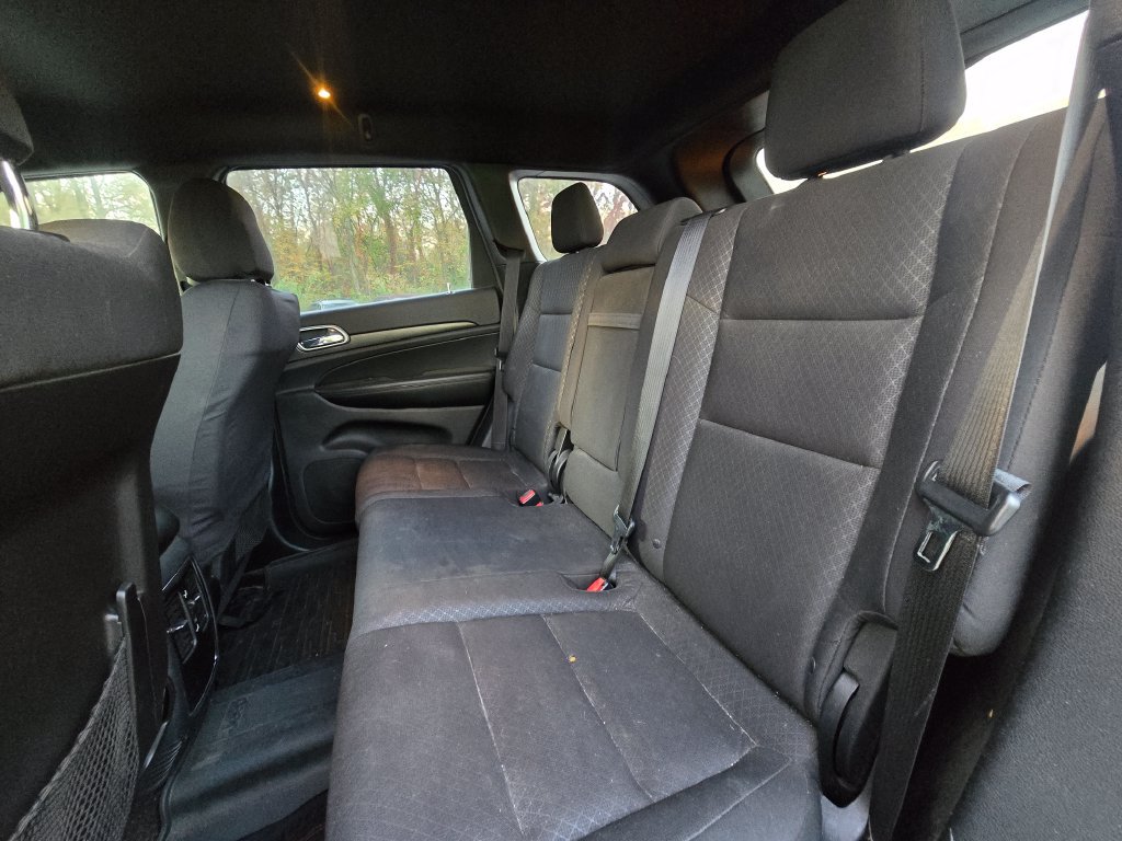 Used 2018 Jeep Grand Cherokee Laredo AWD/4WD image 22