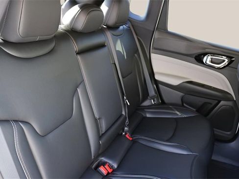 New 2026 Jeep Compass Limited image 16