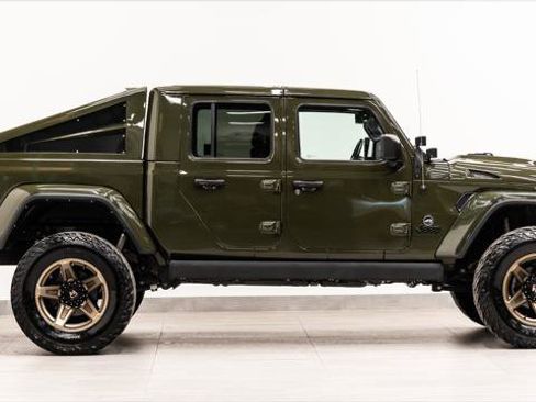 Used 2022 Jeep Gladiator Sport image 7