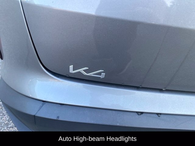 Used 2025 Kia K4 FWD image 8