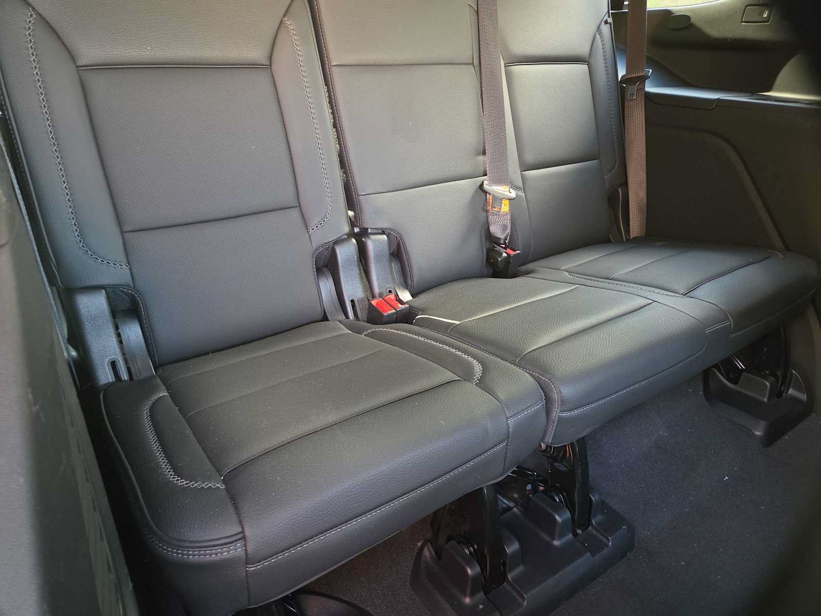 Used 2022 GMC Yukon Denali AWD/4WD image 19