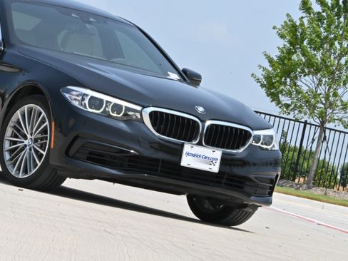 Used 2020 BMW 530i w/ Convenience Package RWD image 36